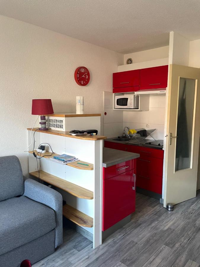 Frejus, Studio Dans Residence Avec Piscine Buitenkant foto